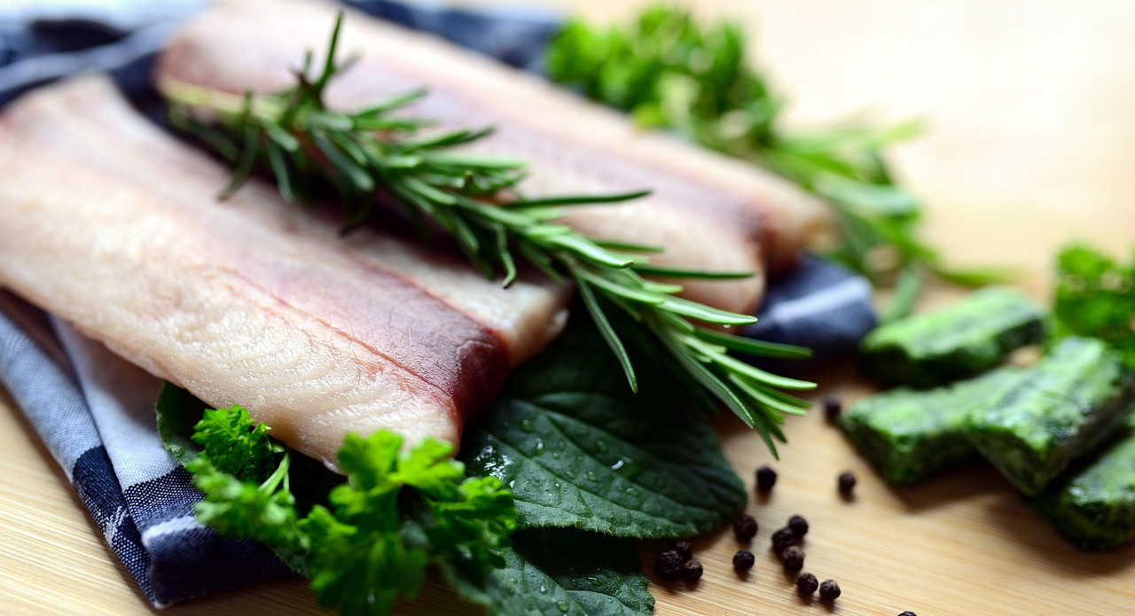 entdecken sie verschiedene methoden zur fischzubereitung: tipps zum filetieren, würzen und garen für köstliche fischgerichte. perfekte anleitungen für anfänger und profis.