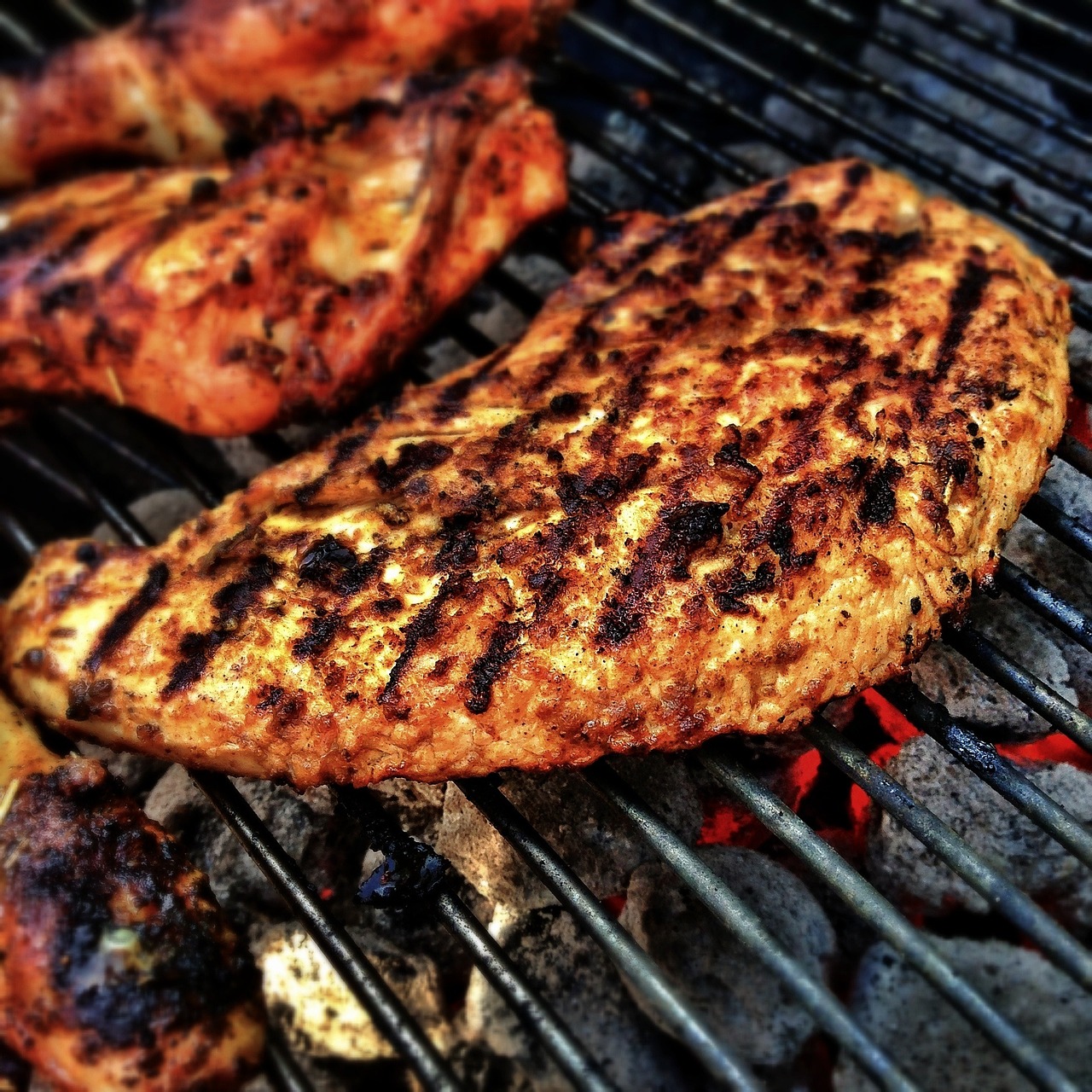 entdecken sie die besten steakrezepte und tipps für die perfekte zubereitung. genießen sie saftige steaks, die jedem gaumen schmeicheln!